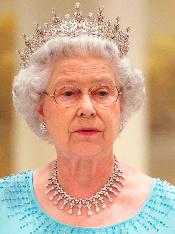 Создать мем: елизавета 2 королева англии, королева британии елизавета 2, королева великобритании елизавета