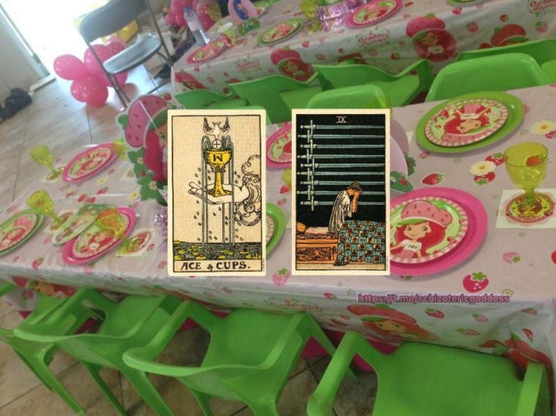 Create meme: children's party, minnie mouse disposable tableware, party in style