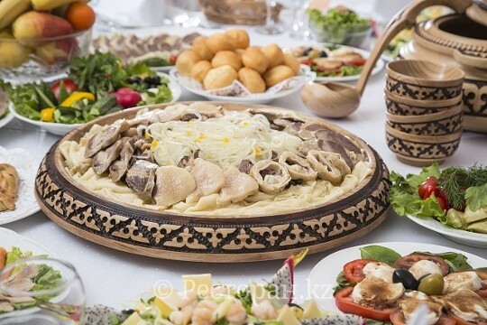 Create meme: kazakh national cuisine beshbarmak, national food of kazakhstan beshbarmak, beshbarmak is a national dish