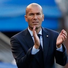 Создать мем: тренер реала, зинедин зидан, zinedine zidane