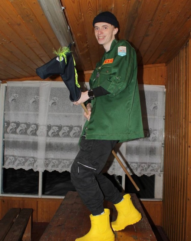 Create meme: nordman boots, jahtijakt neoprene boots, The guy in the rubber boots