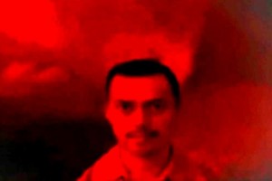 Создать мем: красный мужик на красном фоне, mereana mordegard, мереана мордегард