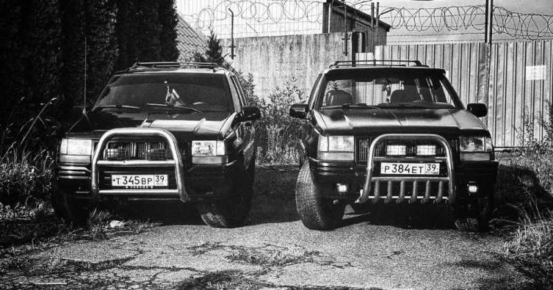 Создать мем: джип гранд чероки 1998 с кенгурятником, grand cherokee 1998, grand cherokee 1996