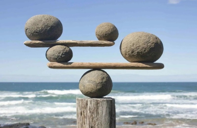 Создать мем: баланс в бизнесе, balance, равновесие