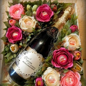 Create meme: a bouquet of flowers with wine, a box of wine and flowers, a box of wine and flowers