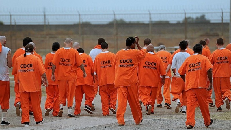 Создать мем: cdcr prisoner одежда, одежда американских заключенных, оранжевая форма