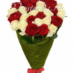 Create meme: red and white, bouquet on, a bouquet of
