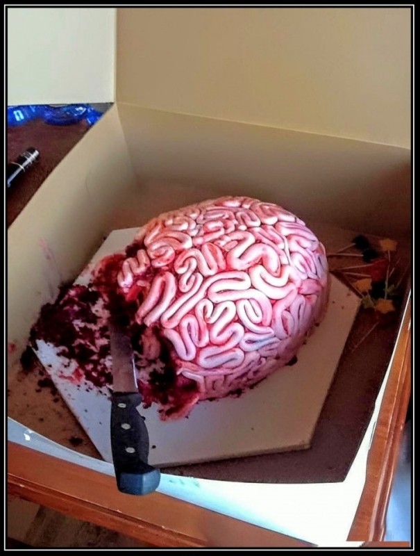 Создать мем: торт мозги, торт в форме мозга, торт в виде мозгов