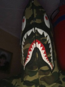 Создать мем: bape shark hoodie, bape/a/bathing ape camo hoodie sweatshirts mens shark head, bape shark