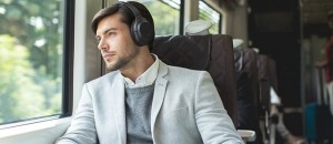 Создать мем: sony wh 1000, беспроводные наушники sony wh-1000xm3, золотой, мужчина