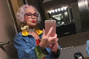 Создать мем: самая модная бабушка, крутая бабушка, модная бабуля