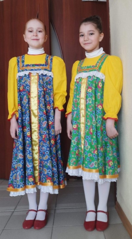 Создать мем: русские народные костюмы для детей, русский народный сарафан, русский народный костюм марьюшка