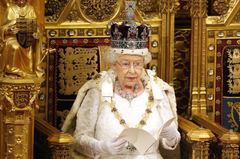 Создать мем: династия королевы елизаветы великобритании, английская королева елизавета, королева англии елизавета