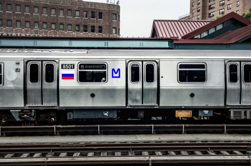 Создать мем: поезда метро, вагон метро, bronx subway