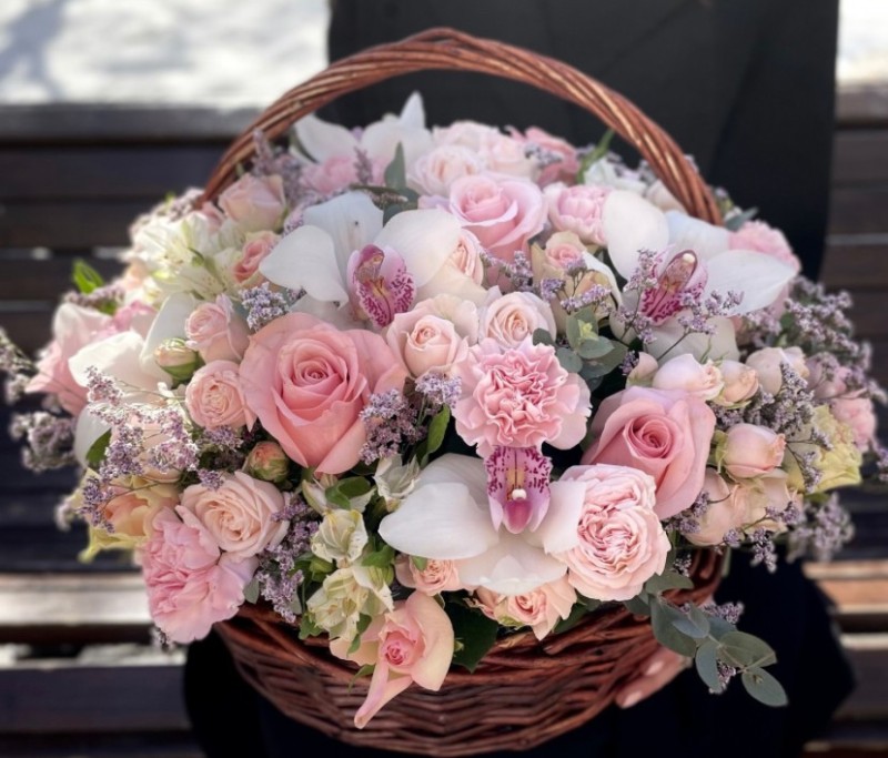 Create meme: beautiful bouquets of flowers, a gorgeous bouquet, flowers bouquet 