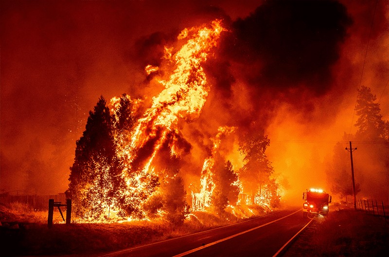 Создать мем: пожар, пожар в сша, лесные пожары в калифорнии