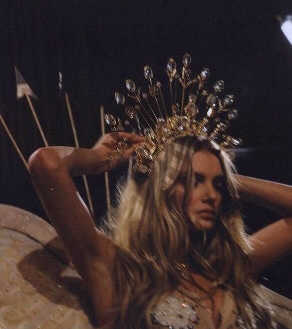 Create meme: The crown of the goddess, Lily Donaldson, girl 
