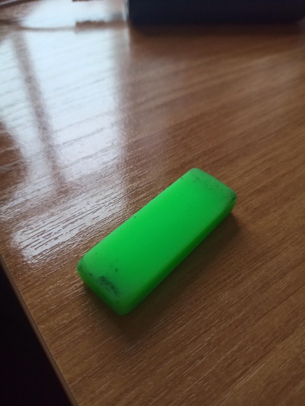 Create meme: power bank green, the flash drive is green, external battery
