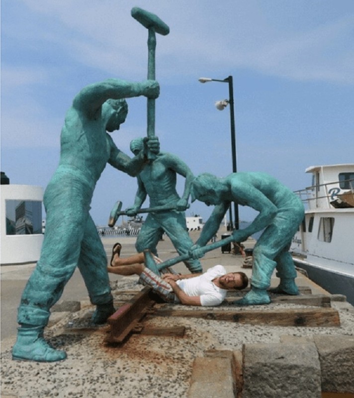 Create meme: Helsinki sculpture three blacksmiths, monument to the little mermaid, funny sculptures
