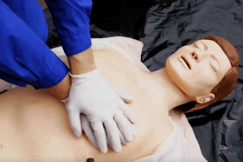 Create meme: body part, gosha CPR simulator, pumping out a person
