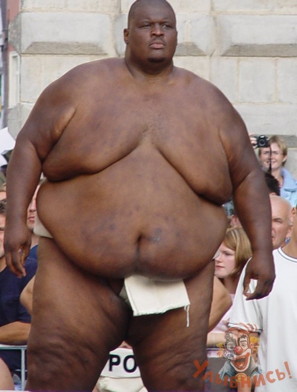 Создать мем: жирный афроамериканец, толстый негр, большой негр
