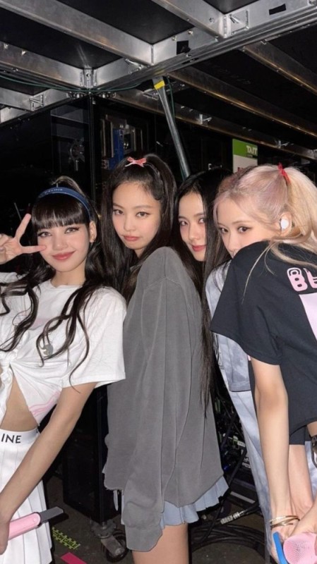 Создать мем: pink venom, blackpink jennie, jisoo blackpink