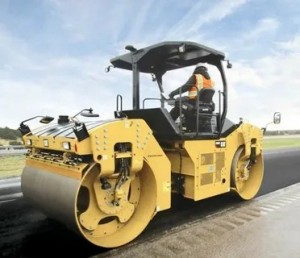 Создать мем: каток caterpillar св 434с, каток катерпиллер, асфальтовый каток