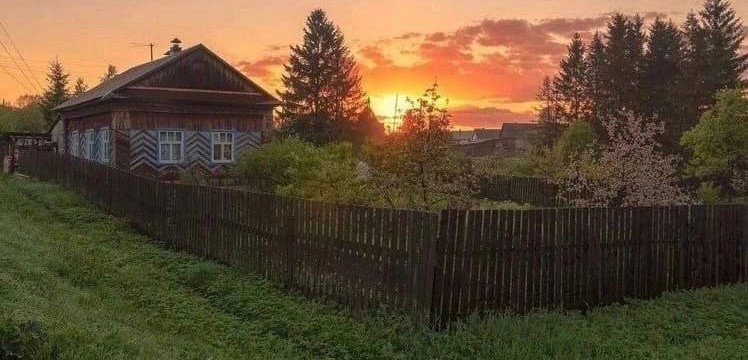 Create meme: beautiful sunset in the village, sunny morning in the village, Beautiful sunset in the village in summer