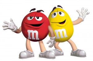 Создать мем: шоколад ммдемс, m&ms персонажи, красный и желтый ммдемс