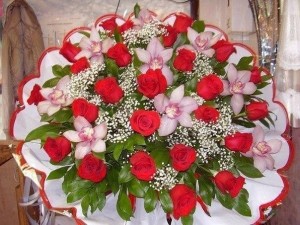 Создать мем: самые красивые букеты живых роз, букет для невесты, букет розы и гипсофила гиперикум