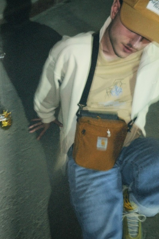 Создать мем: сумка carhartt adam bag, сумочка, сумка через плечо carhartt