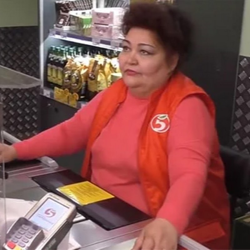 Create meme: pyaterochka cash register, saleswoman , the seller of pyaterochka