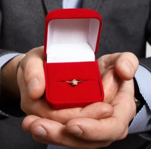 Create meme: ring in a box, engagement ring in box
