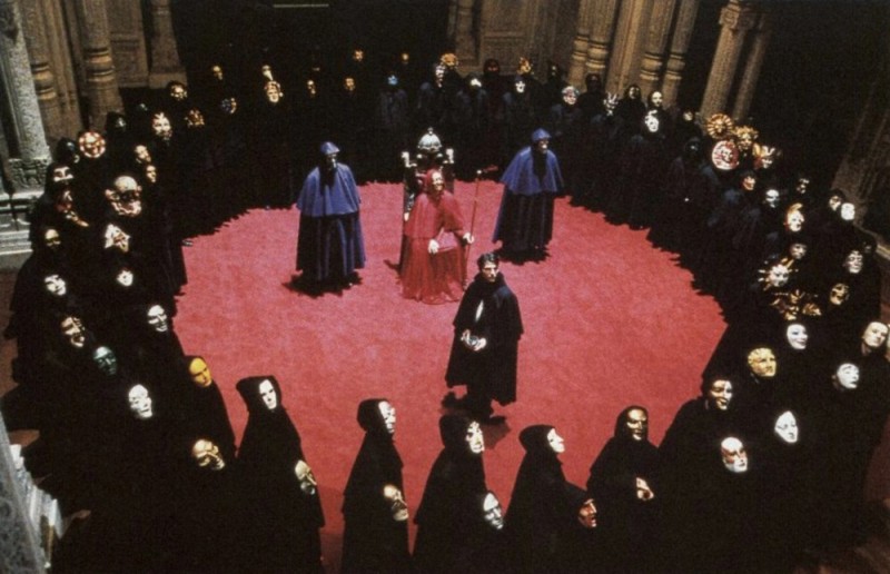 Create meme: eyes wide shut 1999 ball, with eyes wide closed 1999 movie, with eyes wide closed 1999 kubrick