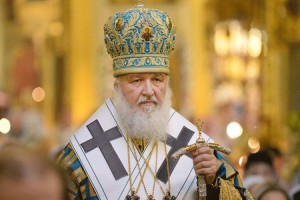 Создать мем: патриарх кирилл в церкви, главный патриарх православной церкви в россии, кирилл патриарх