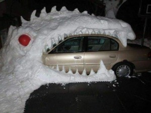 Создать мем: автомобиль, машина обледенела, машина в снегу