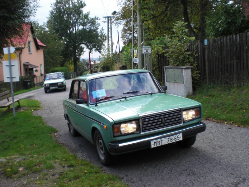 Создать мем: ВАЗ (Lada) 2107, lada ваз, ваз 2107 зеленая