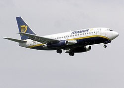 Создать мем: Boeing 757, ryanair fr 132 boeing 737-800, Airbus A310