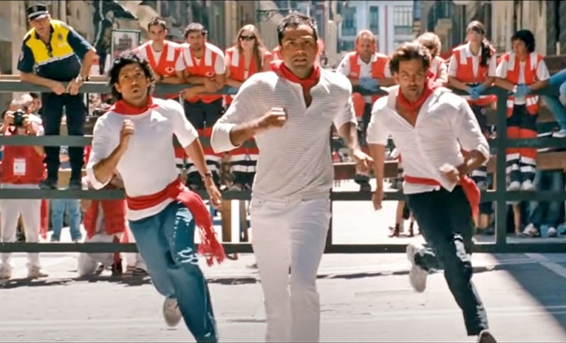 Создать мем: грязные танцы 2 трейлер, zindagi na milegi dobara фильм 2011, milegi milegi фильм