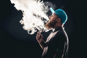 Создать мем: вэйпинг, вэйпер, vape