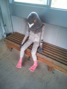 Создать мем: creepy, pigeon, странно