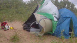 Создать мем: палаточный лагерь в the forest, tent, палатки свердловской области