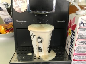 Создать мем: кофемашина bosch b60, кофе, кофемашина philips latte