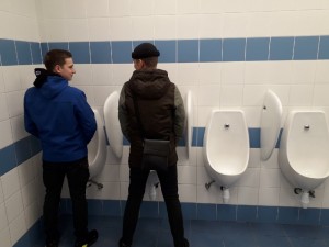 Создать мем: туалет, общественный туалет, картинки для общественного туалета