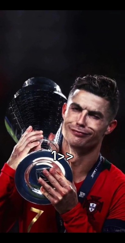 Create meme: Cristiano Ronaldo , cristiano ronaldo's hairstyle, Ronaldo 