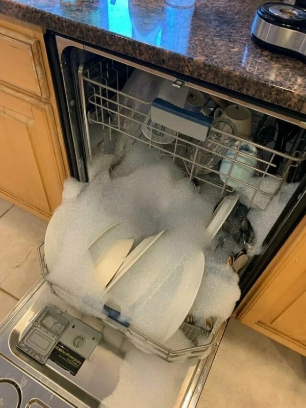 Create meme: dishwasher, dishwasher, embedded dishwasher