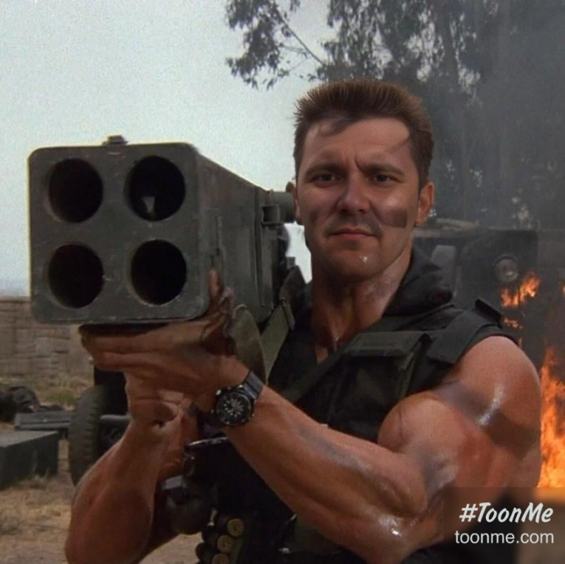 Create meme: Arnold Schwarzenegger Commando 1985, Schwarzenegger with a Bazooka, Arnold Schwarzenegger with a Bazooka