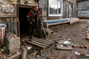 Create meme: homeless, the lady in the garbage, Ilya Varlamov