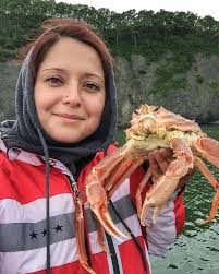 Create meme: girl , crab , Sakhalin crab