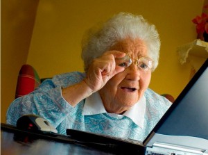 Создать мем: мем бабушка, клавиатура, бабка интернет